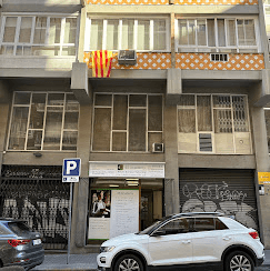 4S Academy tutoring centre exterior in Barcelona.